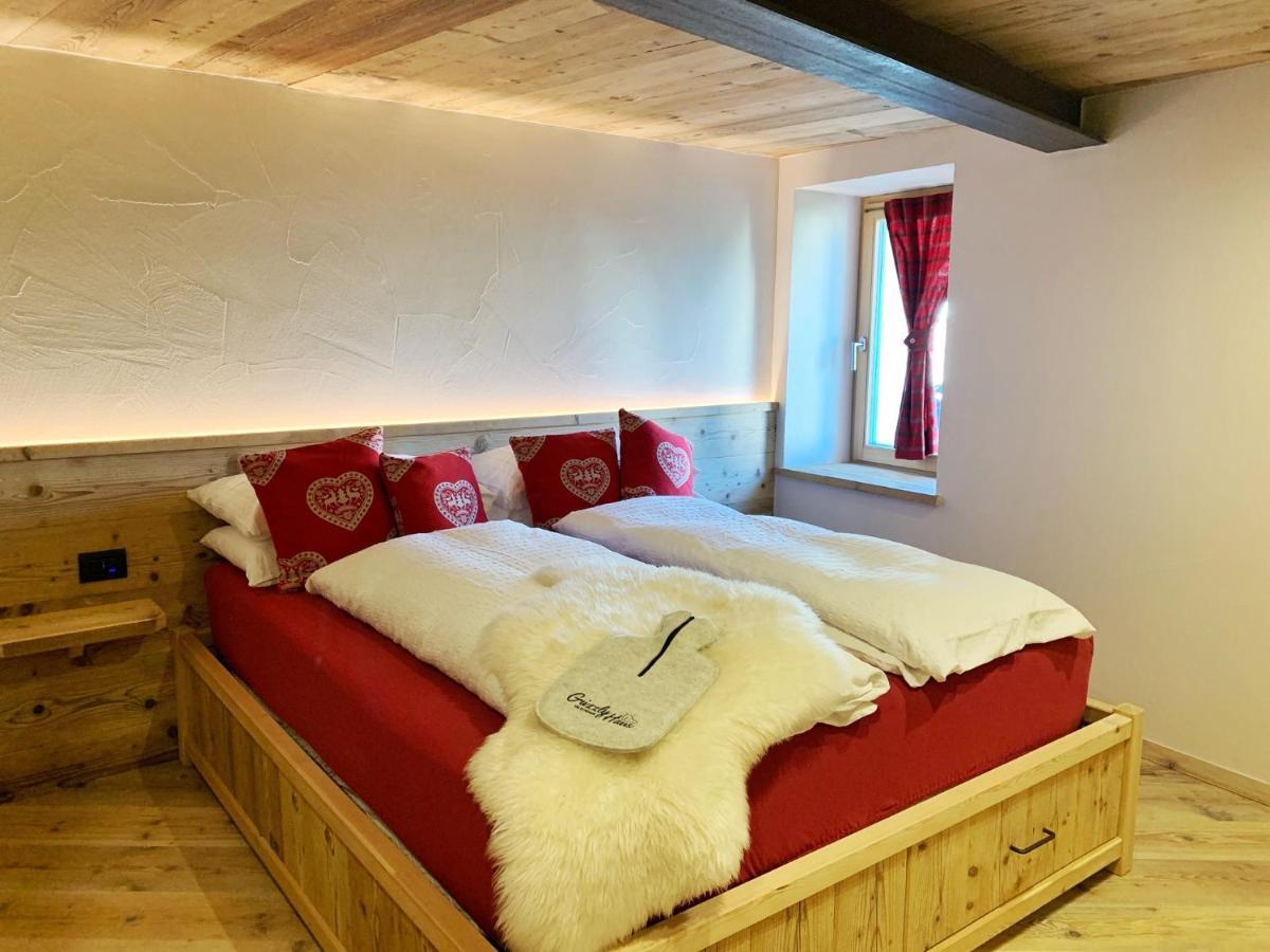 Bed and Breakfast Grizzly Haus & Frosch Restaurant - Teritoria Varena Exteriér fotografie