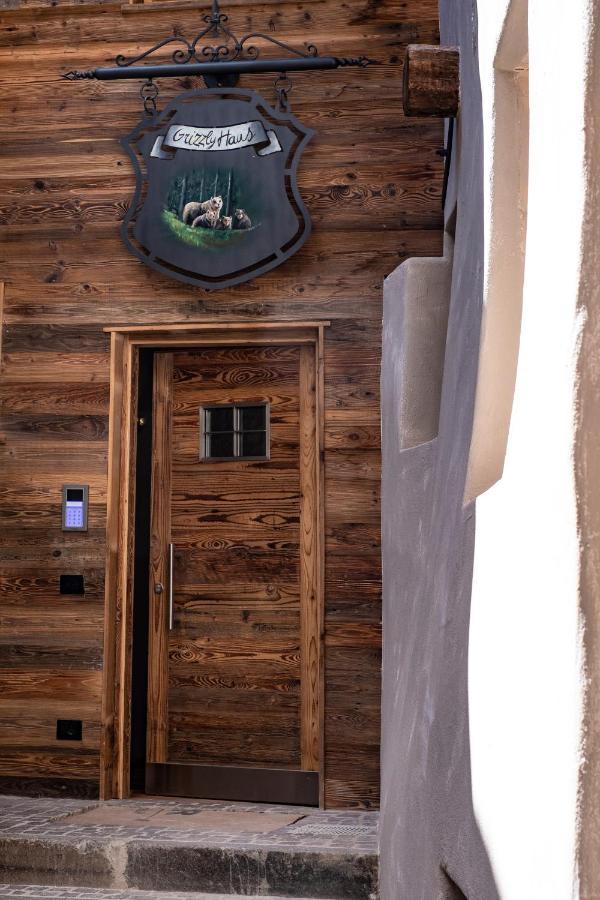 Bed and Breakfast Grizzly Haus & Frosch Restaurant - Teritoria Varena Exteriér fotografie
