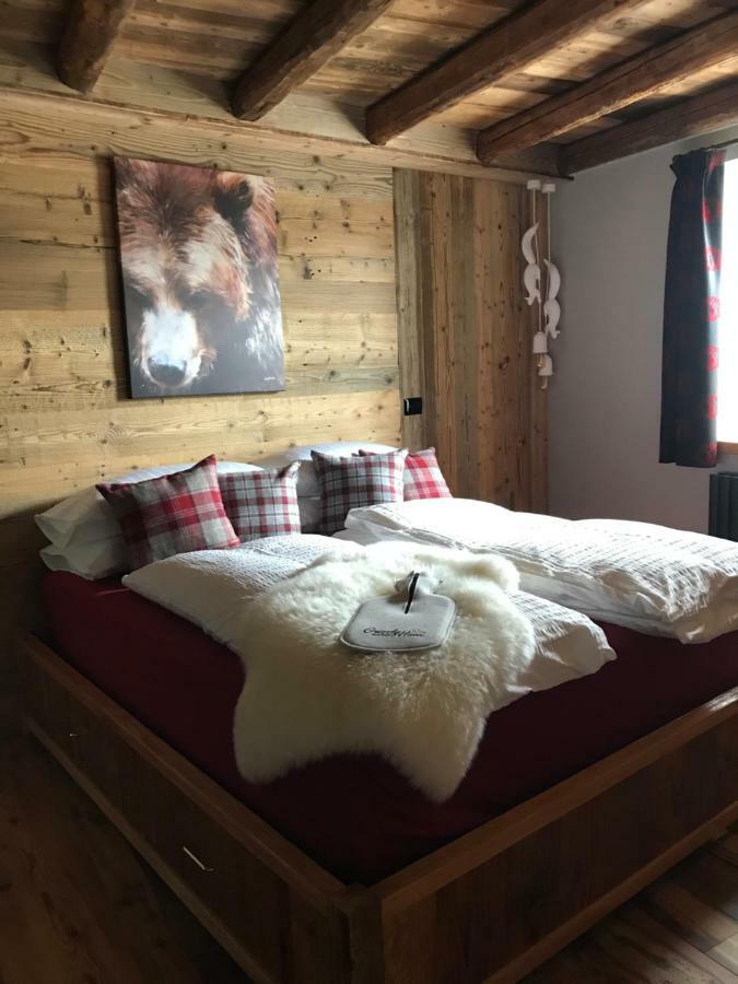 Bed and Breakfast Grizzly Haus & Frosch Restaurant - Teritoria Varena Exteriér fotografie